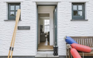 Self-catering holiday cottages in the heart of Mylor Yacht Harbour